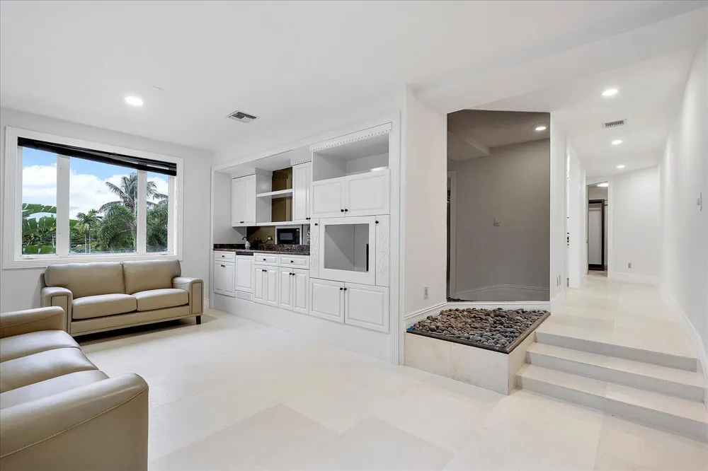 414 Riviera Isle Drive Fort Lauderdale, FL 33301