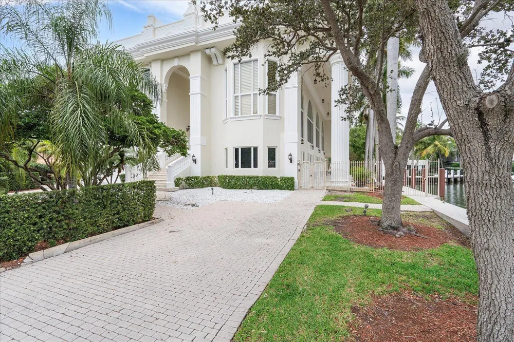 414 Riviera Isle Drive Fort Lauderdale, FL 33301