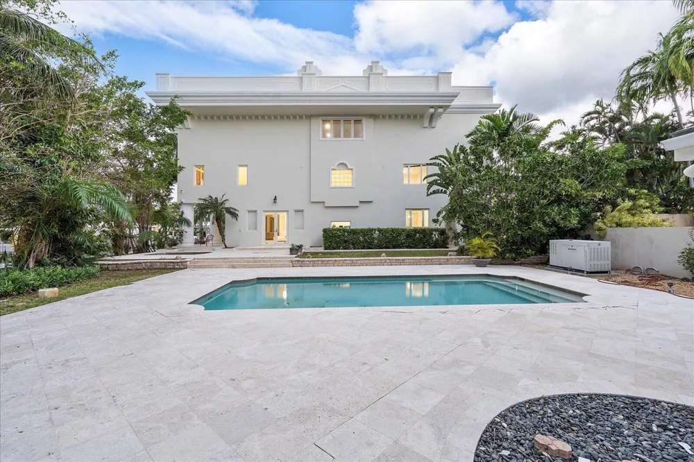 414 Riviera Isle Drive Fort Lauderdale, FL 33301
