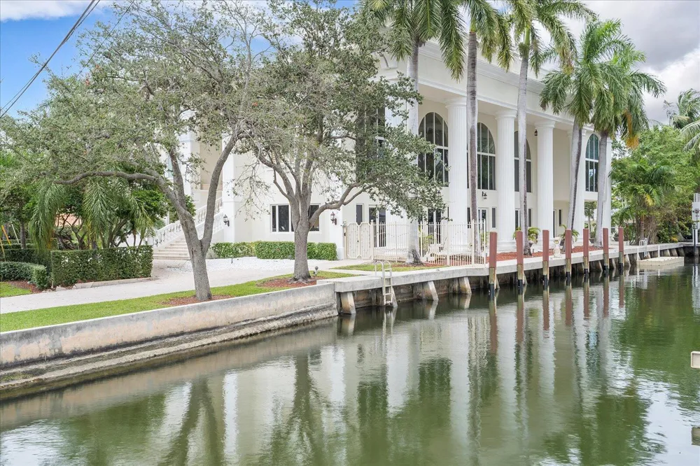 414 Riviera Isle Drive Fort Lauderdale, FL 33301