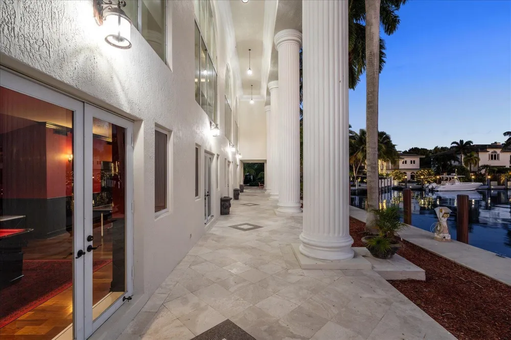 414 Riviera Isle Drive Fort Lauderdale, FL 33301