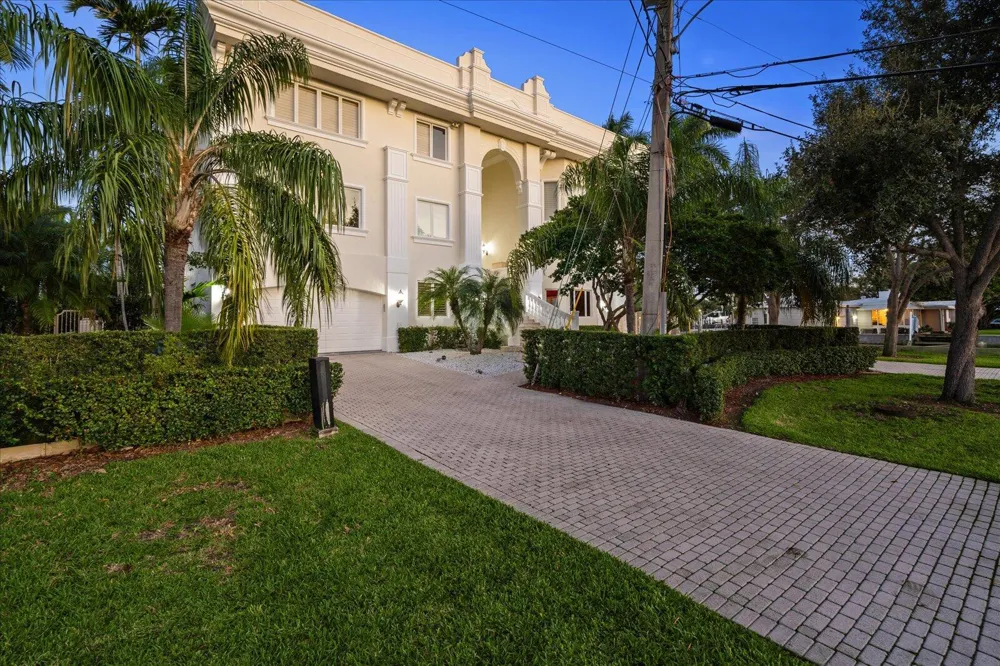 414 Riviera Isle Drive Fort Lauderdale, FL 33301