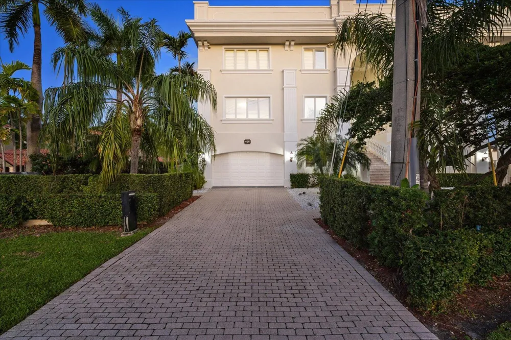 414 Riviera Isle Drive Fort Lauderdale, FL 33301