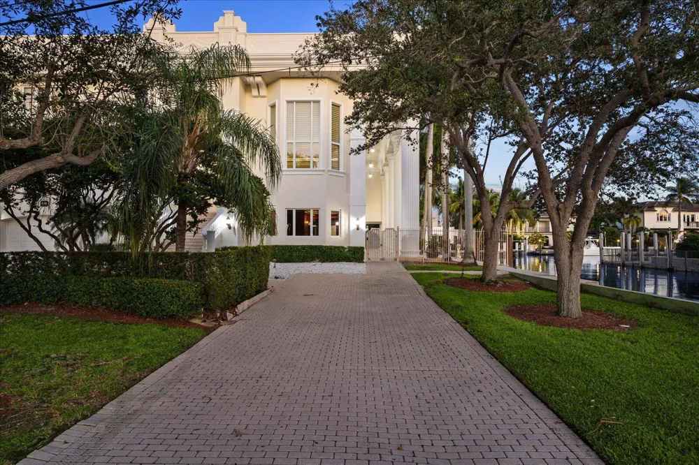 414 Riviera Isle Drive Fort Lauderdale, FL 33301