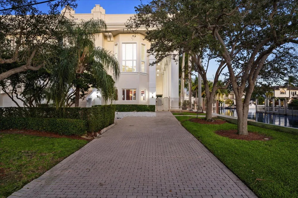 414 Riviera Isle Drive Fort Lauderdale, FL 33301