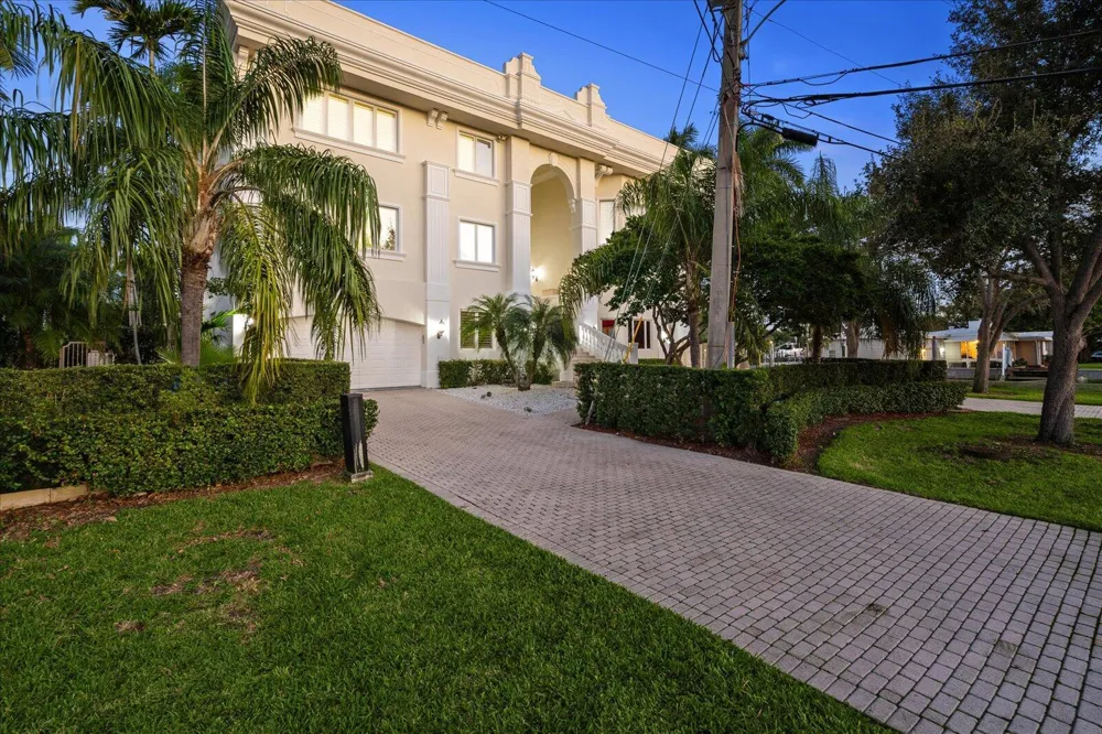 414 Riviera Isle Drive Fort Lauderdale, FL 33301