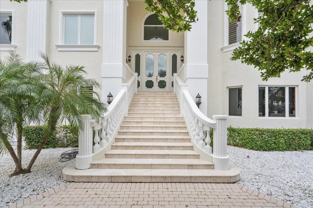 414 Riviera Isle Drive Fort Lauderdale, FL 33301