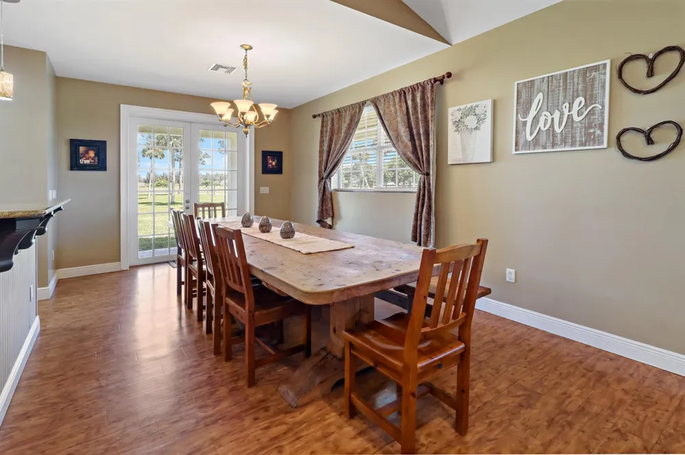 6045 21st Street SW Vero Beach, FL 32968