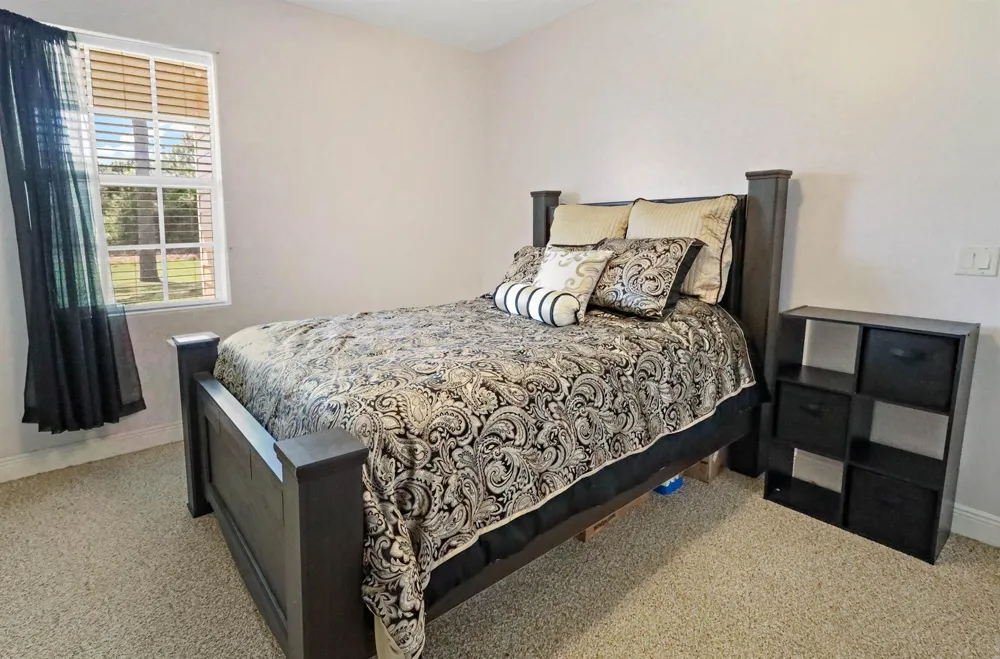 6045 21st Street SW Vero Beach, FL 32968