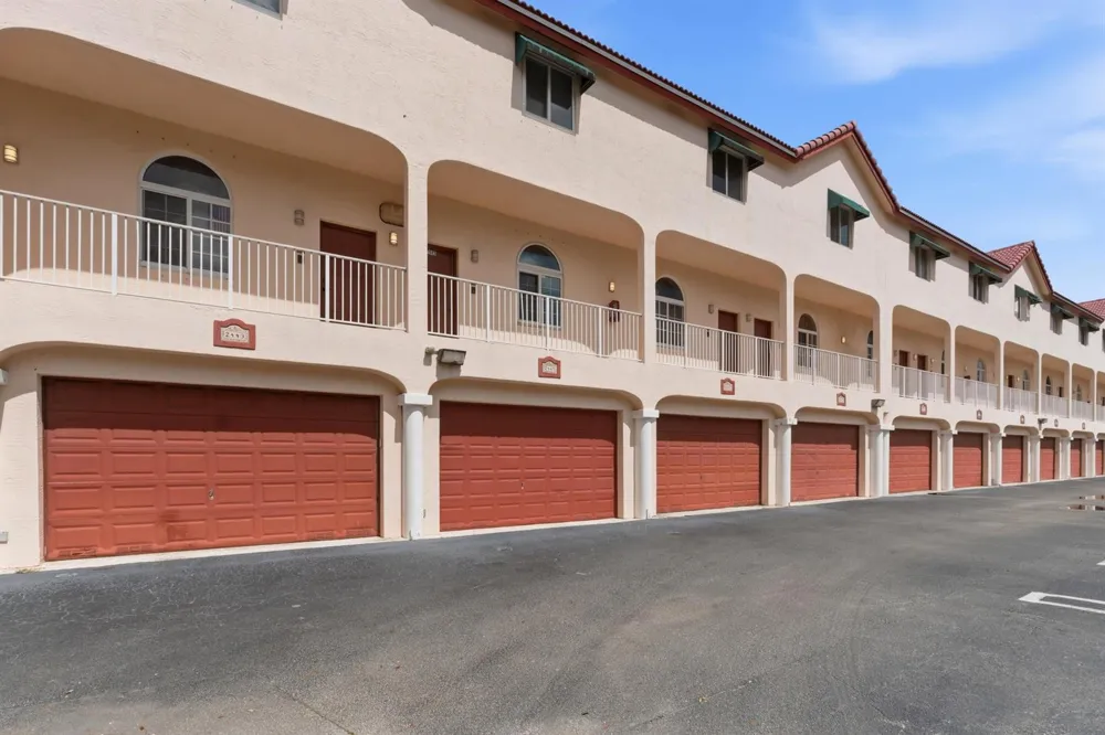2445 NE 14th Street #5-509 Pompano Beach, FL 33062