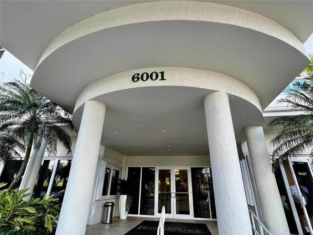 6001 Ocean Drive #706 Hollywood, FL 33019