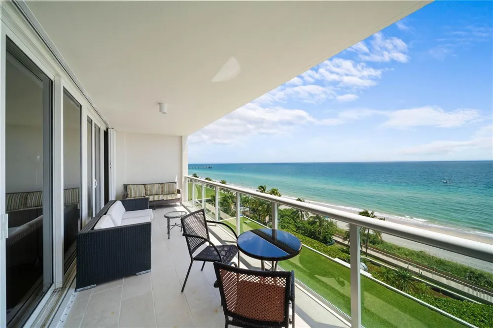 6001 Ocean Drive #706 Hollywood, FL 33019