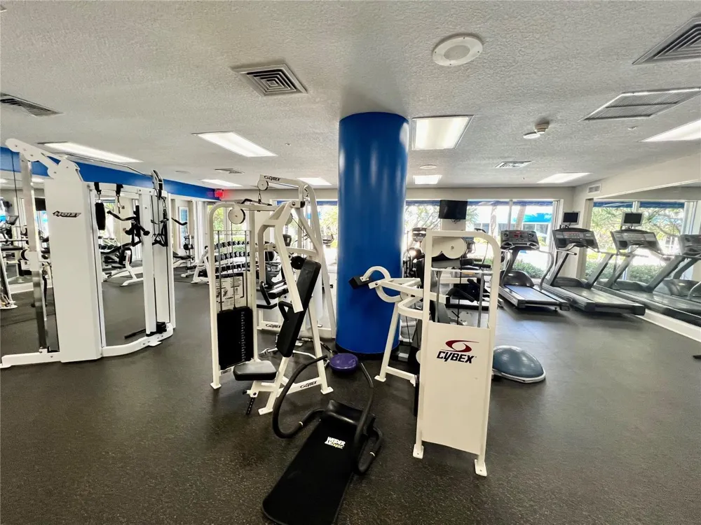 6001 Ocean Drive #706 Hollywood, FL 33019