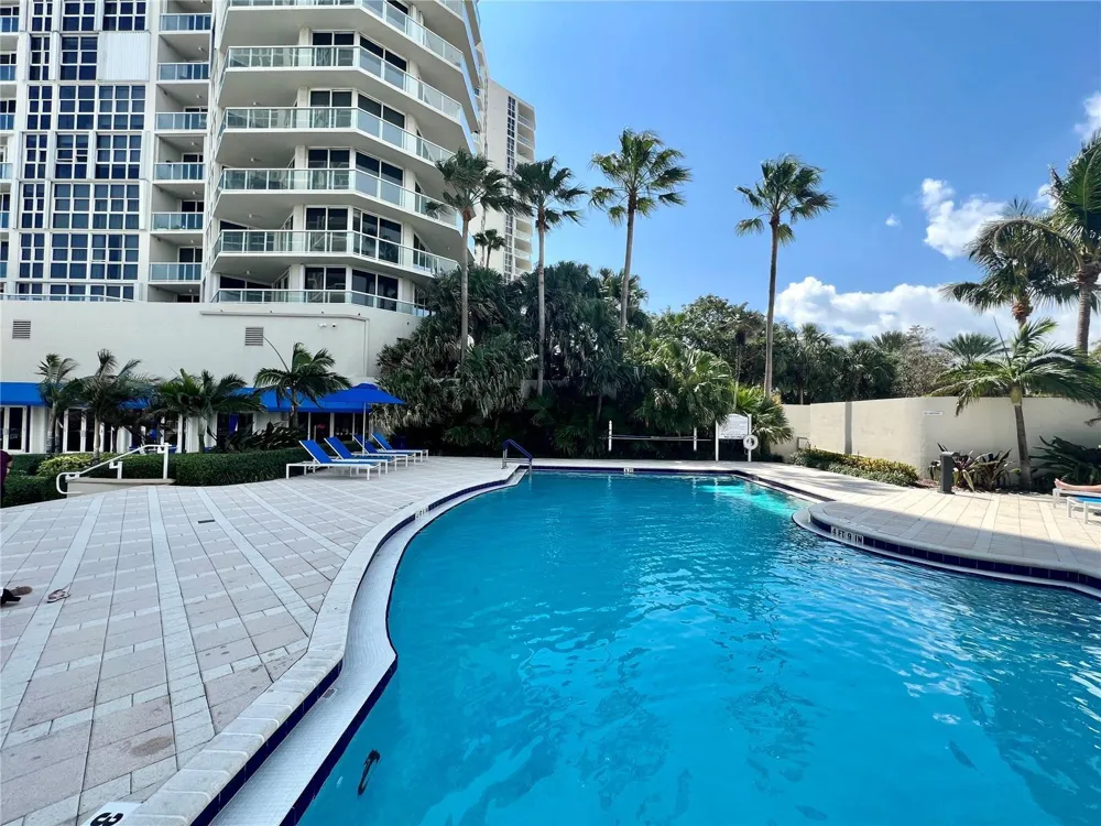6001 Ocean Drive #706 Hollywood, FL 33019
