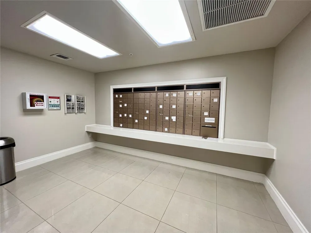 6001 Ocean Drive #706 Hollywood, FL 33019
