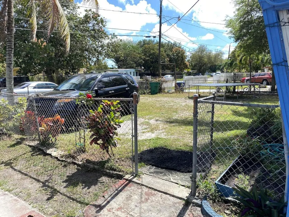12920 Westview Drive #1 Miami, FL 33167