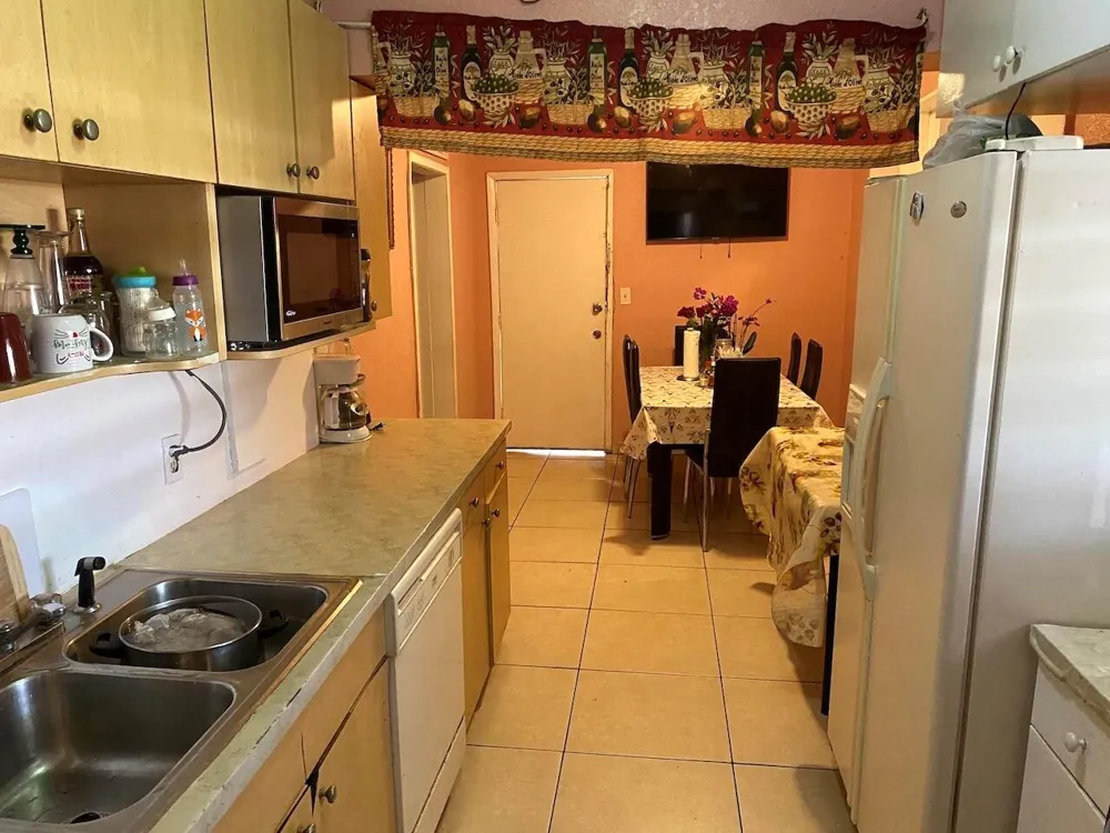 12920 Westview Drive #1 Miami, FL 33167