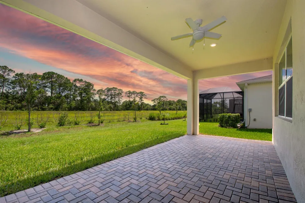 560 Veridian Circle NW Palm Bay, FL 32907