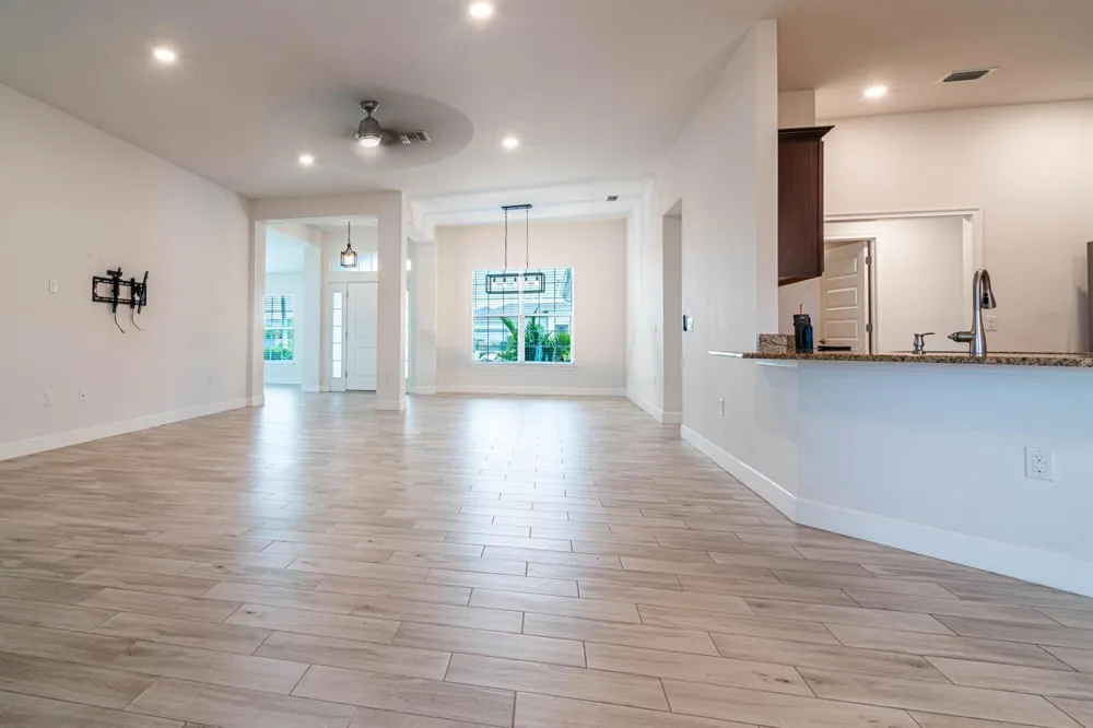 1513 NE 43rd Terrace Cape Coral, FL 33909