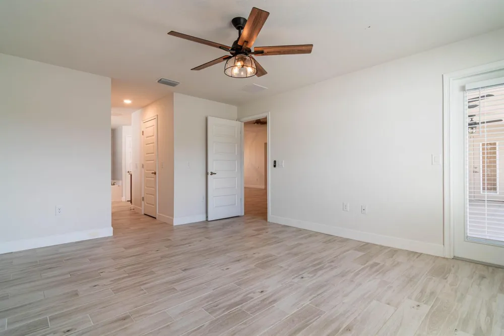1513 NE 43rd Terrace Cape Coral, FL 33909
