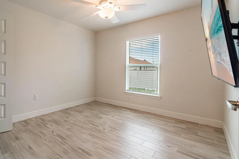 1513 NE 43rd Terrace Cape Coral, FL 33909