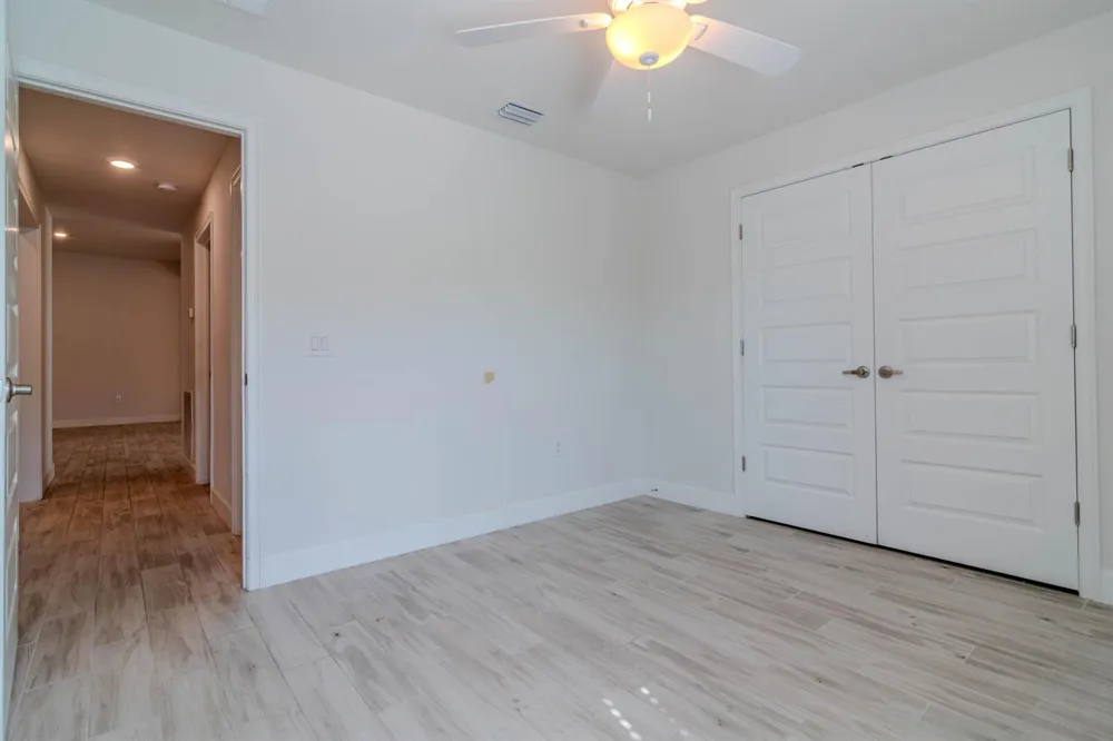 1513 NE 43rd Terrace Cape Coral, FL 33909