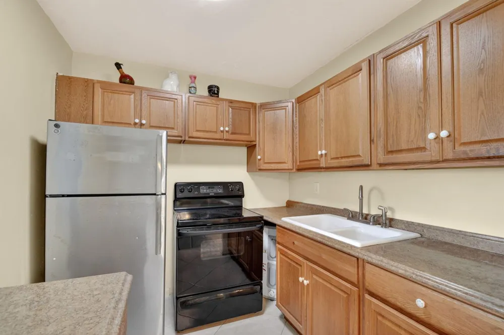 370 Horizon Street E #107 Boynton Beach, FL 33435