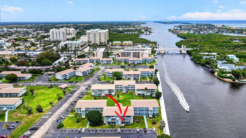370 Horizon Street E #107 Boynton Beach, FL 33435