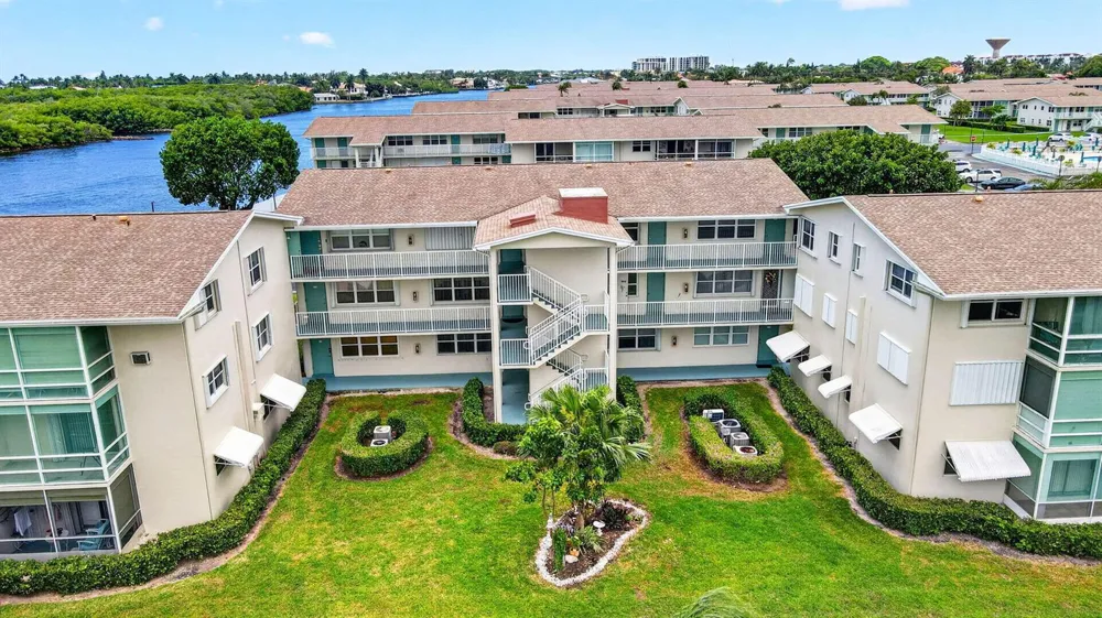 370 Horizon Street E #107 Boynton Beach, FL 33435
