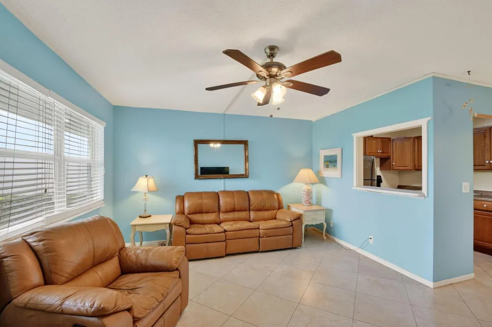 370 Horizon Street E #107 Boynton Beach, FL 33435