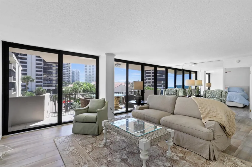 4200 Ocean Drive #1-304 Riviera Beach, FL 33404