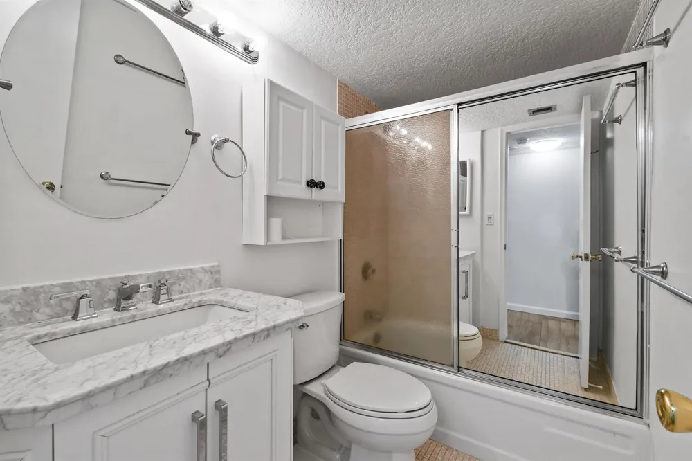 4200 Ocean Drive #1-304 Riviera Beach, FL 33404