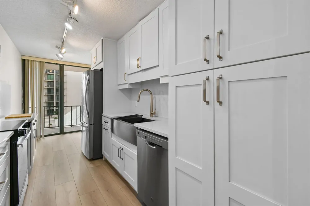 4200 Ocean Drive #1-304 Riviera Beach, FL 33404