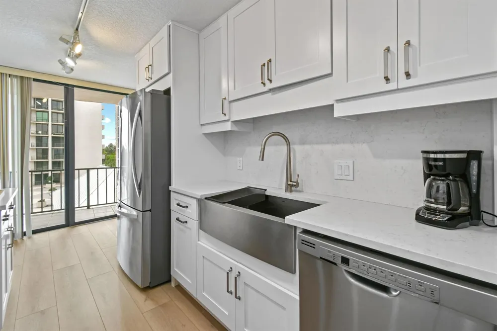 4200 Ocean Drive #1-304 Riviera Beach, FL 33404