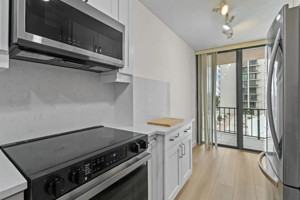 4200 Ocean Drive #1-304 Riviera Beach, FL 33404