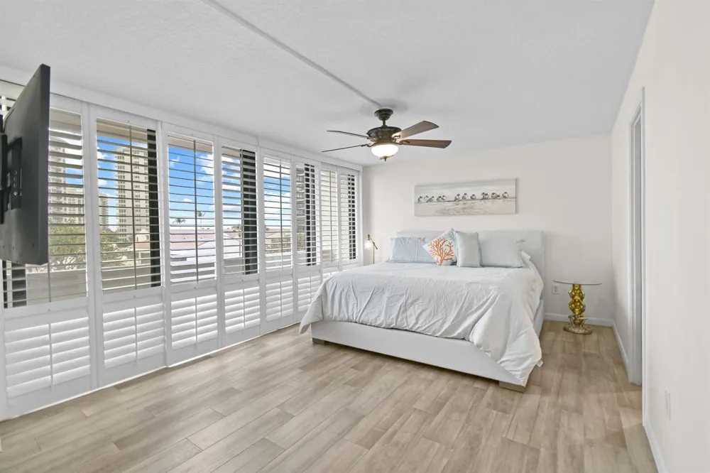 4200 Ocean Drive #1-304 Riviera Beach, FL 33404