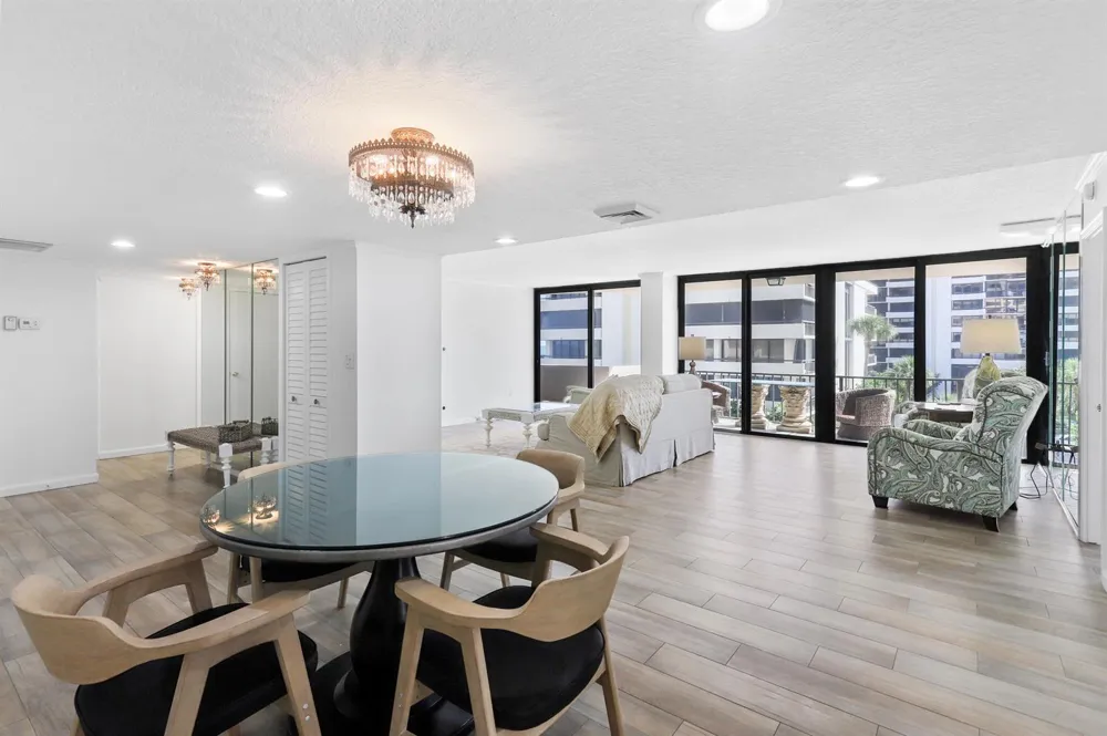 4200 Ocean Drive #1-304 Riviera Beach, FL 33404