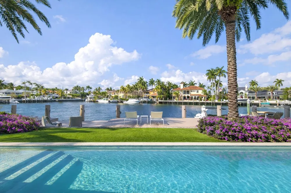 1605 SE 9th Street Fort Lauderdale, FL 33316