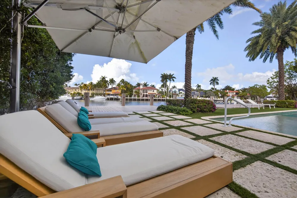1605 SE 9th Street Fort Lauderdale, FL 33316