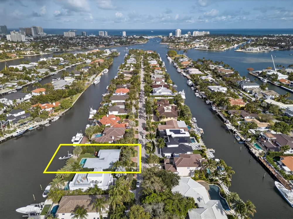 1605 SE 9th Street Fort Lauderdale, FL 33316