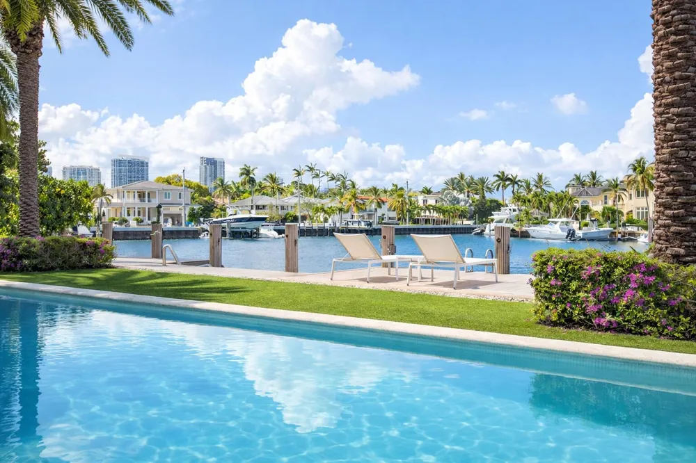 1605 SE 9th Street Fort Lauderdale, FL 33316