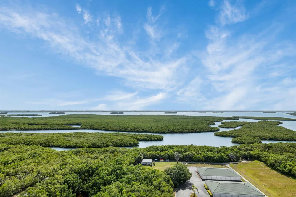 5049 Hwy A1a #1905 Hutchinson Island, FL 34949