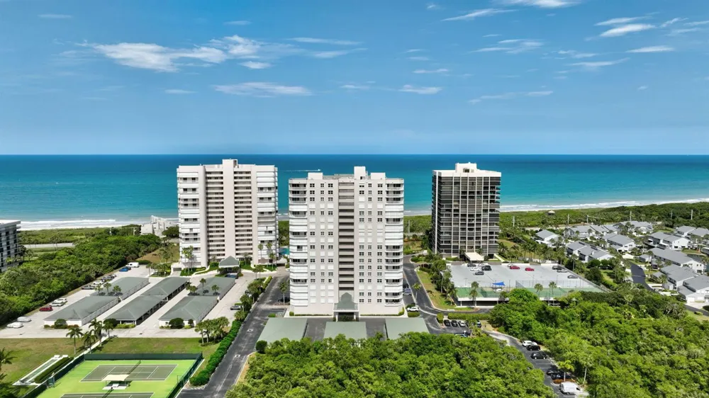 5049 Hwy A1a #1905 Hutchinson Island, FL 34949