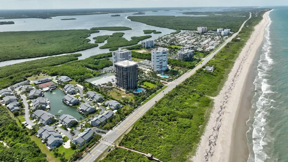 5049 Hwy A1a #1905 Hutchinson Island, FL 34949