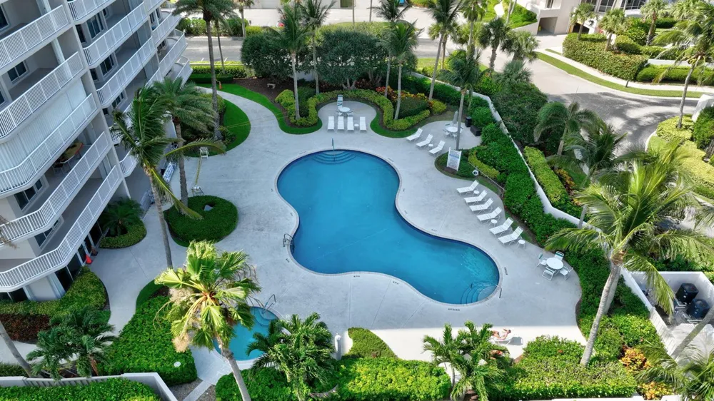 5049 Hwy A1a #1905 Hutchinson Island, FL 34949