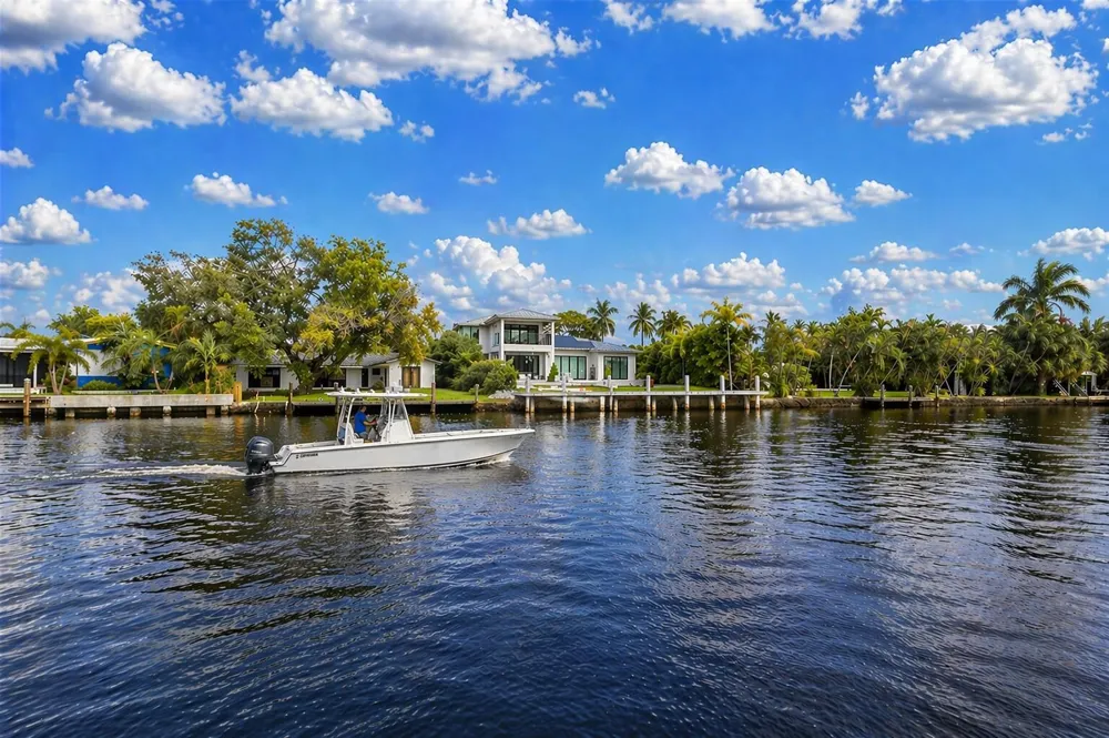 2540 NE 22nd Terrace Fort Lauderdale, FL 33305