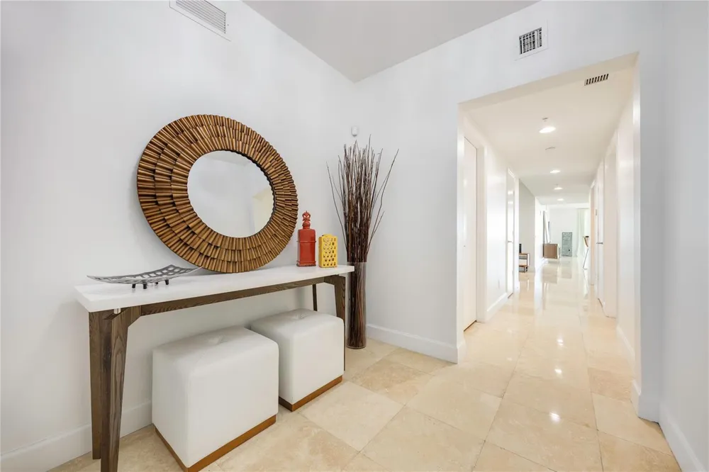 14951 Royal Oaks Lane #1109 North Miami, FL 33181