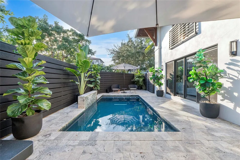 500 NE 14th Avenue Fort Lauderdale, FL 33301