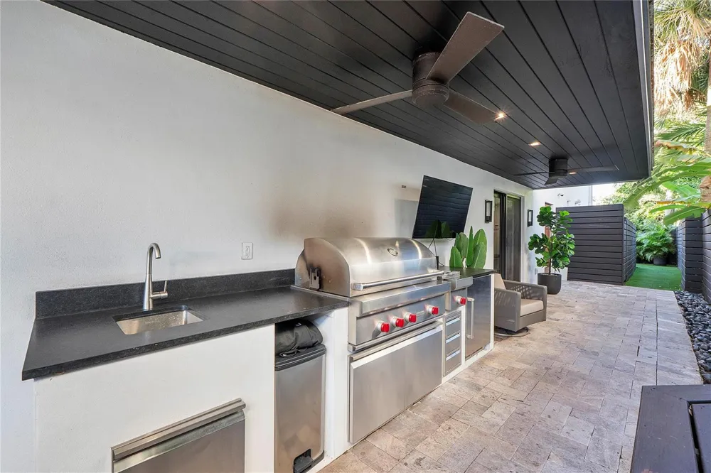 500 NE 14th Avenue Fort Lauderdale, FL 33301