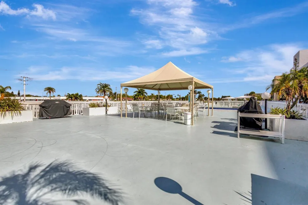 301 Lake Shore Drive #503 Lake Park, FL 33403